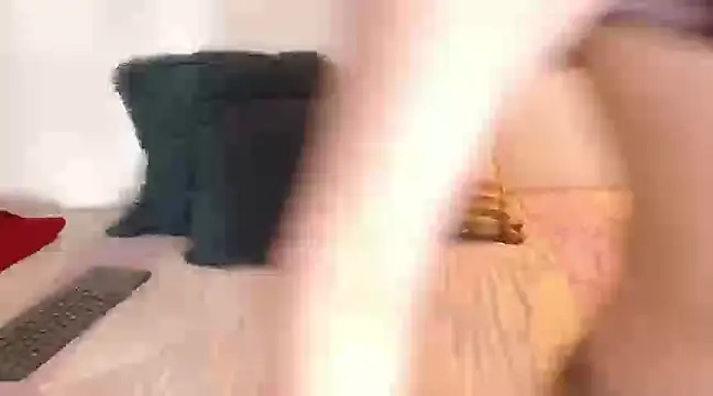 Snapshot of Keket_Smitth chatting on December 18, 7:30 pm Keket Smitth online show from December 18, 7:30 pm