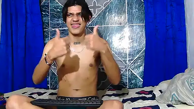 Snapshot of Samuelsince chatting on September 20, 12:55 am Samuelsince online show from September 20, 12:55 am