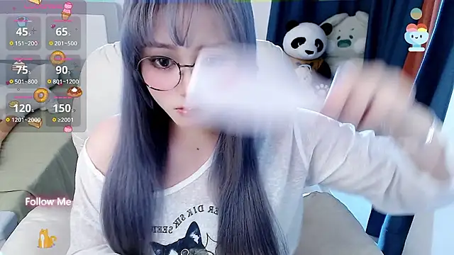 Snapshot of Sweet-18wanwan chatting on December 1, 6:19 pm Sweet-18wanwan online show from December 1, 6:19 pm