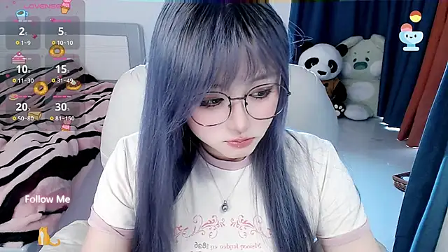 Snapshot of Sweet-18wanwan chatting on January 7, 12:45 am Sweet-18wanwan online show from January 7, 12:45 am
