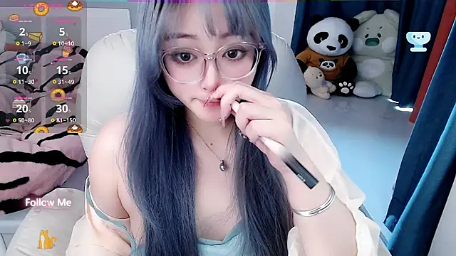 Snapshot of Sweet-18wanwan chatting on January 14, 7:17 am Sweet-18wanwan online show from January 14, 7:17 am