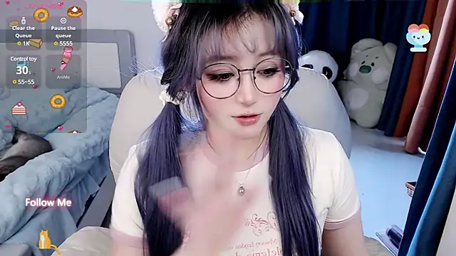 Snapshot of Sweet-18wanwan chatting on March 12, 1:51 pm Sweet-18wanwan online show from March 12, 1:51 pm