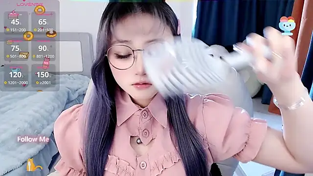 Snapshot of Sweet-18wanwan chatting on March 13, 8:54 pm Sweet-18wanwan online show from March 13, 8:54 pm