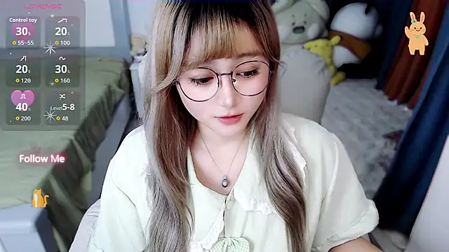 Snapshot of Sweet-18wanwan chatting on October 1, 10:27 pm Sweet-18wanwan online show from October 1, 10:27 pm