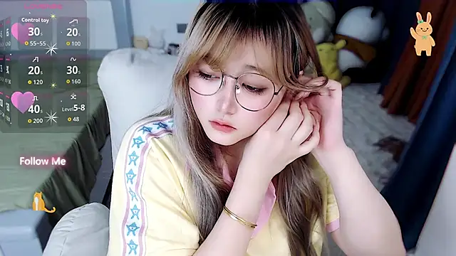 Snapshot of Sweet-18wanwan chatting on October 4, 2:15 pm Sweet-18wanwan online show from October 4, 2:15 pm