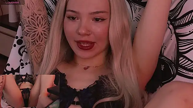 SandraBoyl online show from April 27, 2:42 am