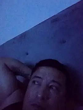 Snapshot of LusoCol chatting on October 29, 5:58 pm LusoCol online show from October 29, 5:58 pm