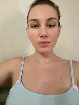 Snapshot of JasminJames chatting on February 3, 9:09 pm JasminJames online show from February 3, 9:09 pm