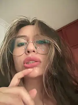 marie2  online show from January 25, 6:35 pm