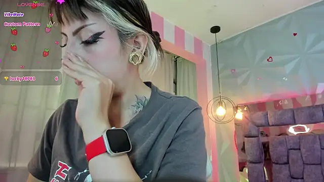 Snapshot of Candy_morgan412 chatting on November 23, 12:27 pm Candy morgan412 online show from November 23, 12:27 pm