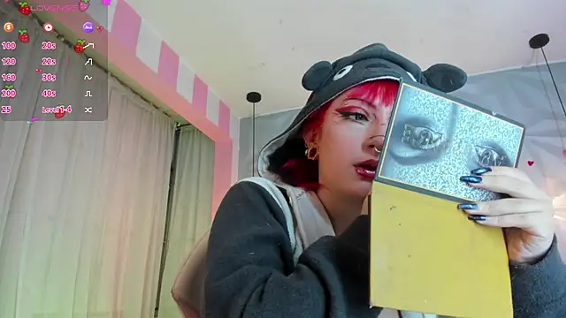 Snapshot of Candy_morgan412 chatting on November 28, 12:08 pm Candy morgan412 online show from November 28, 12:08 pm