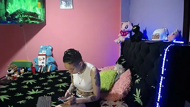 bad couple sex online show from January 9, 1:29 am