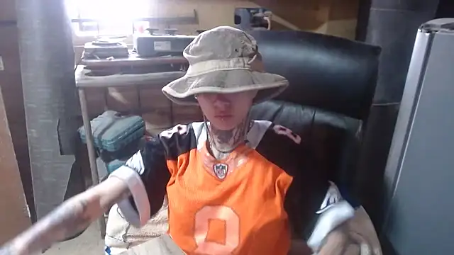 bad couple sex online show from October 7, 7:00 pm