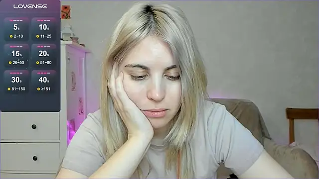 Snapshot of pawpaws chatting on February 8, 6:06 am pawpaws online show from February 8, 6:06 am