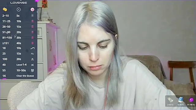 Snapshot of pawpaws chatting on February 19, 8:21 am pawpaws online show from February 19, 8:21 am