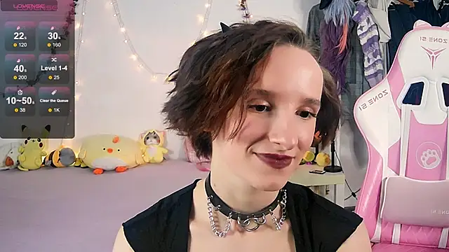 Snapshot of Violet_Veliya chatting on October 10, 2:05 pm Violet Veliya online show from October 10, 2:05 pm