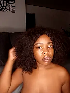 Snapshot of rosey_cheeks chatting on February 2, 12:09 am rosey cheeks online show from February 2, 12:09 am