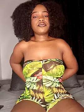 Snapshot of rosey_cheeks chatting on March 15, 12:04 am rosey cheeks online show from March 15, 12:04 am