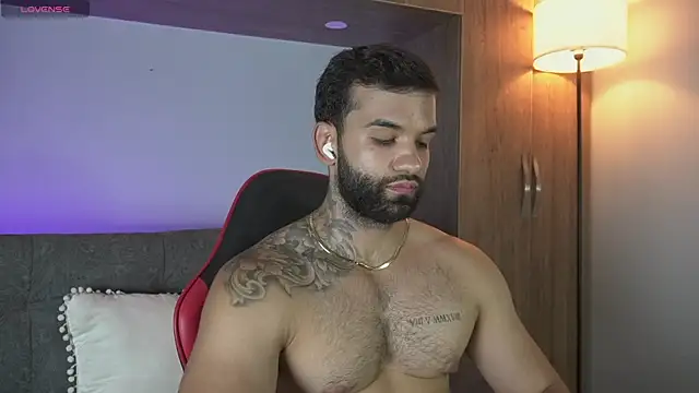 MarkHazze online show from April 18, 12:14 am