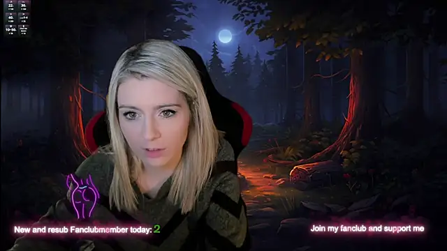 Snapshot of Lisaonthemoon chatting on December 9, 7:07 pm Lisaonthemoon online show from December 9, 7:07 pm