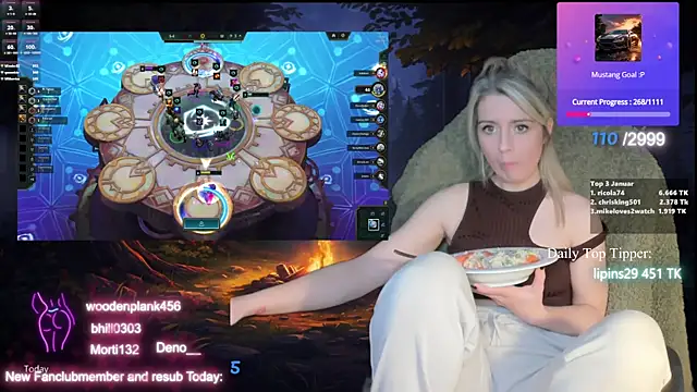 Snapshot of Lisaonthemoon chatting on January 12, 2:56 am Lisaonthemoon online show from January 12, 2:56 am