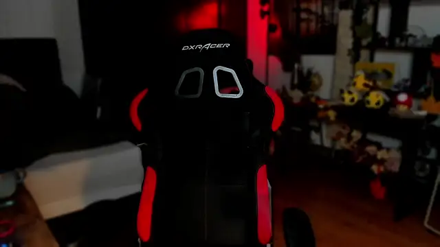 Snapshot of Lisaonthemoon chatting on September 21, 3:35 pm Lisaonthemoon online show from September 21, 3:35 pm