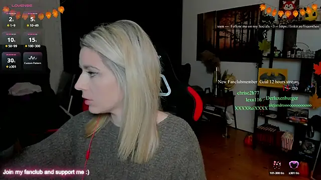 Snapshot of Lisaonthemoon chatting on November 23, 6:30 pm Lisaonthemoon online show from November 23, 6:30 pm