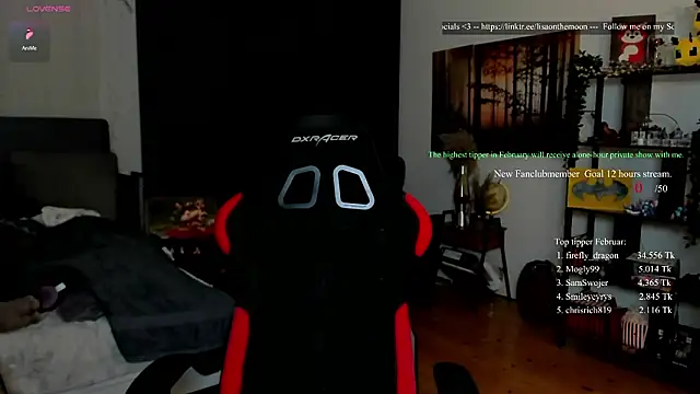 Lisaonthemoon online show from February 26, 6:07 pm