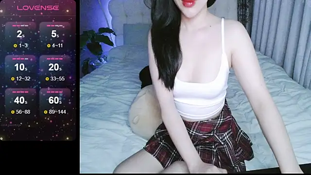 Snapshot of _Viviann_ chatting on December 9, 4:05 pm Viviann online show from December 9, 4:05 pm