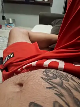 Snapshot of dredre1069 chatting on April 4, 12:53 am dredre1069 online show from April 4, 12:53 am