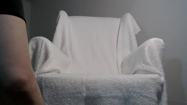 Lily 0000 online show from December 12, 5:48 pm