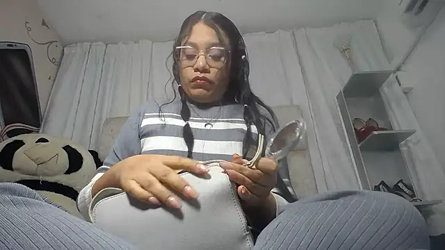 KEYRA-MILLER- online show from January 17, 2:38 am