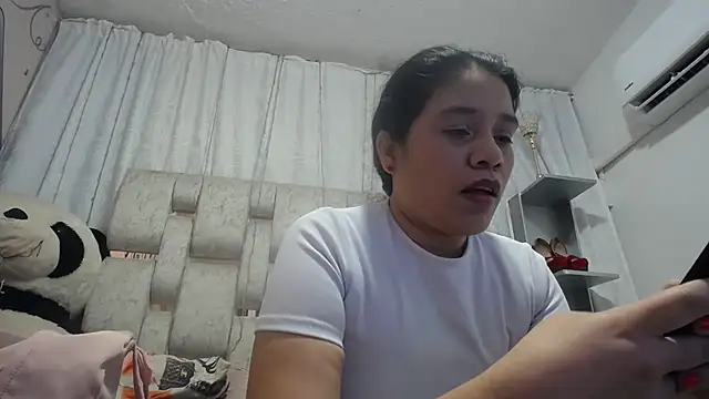 KEYRA-MILLER- online show from February 16, 1:46 am