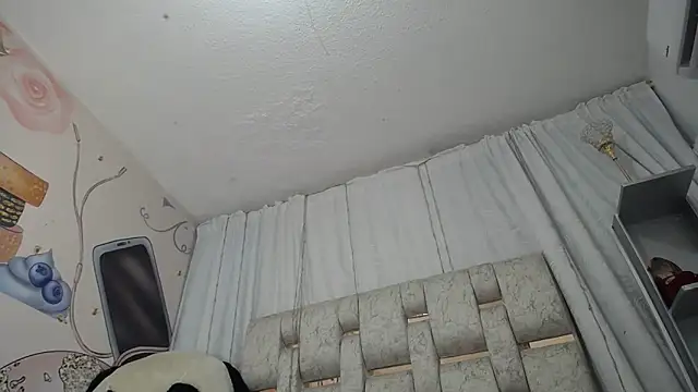 KEYRA-MILLER- online show from March 11, 2:06 am