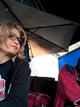 Snapshot of TexaSMESS_37 chatting on November 23, 6:30 pm TexaSMESS 37 online show from November 23, 6:30 pm