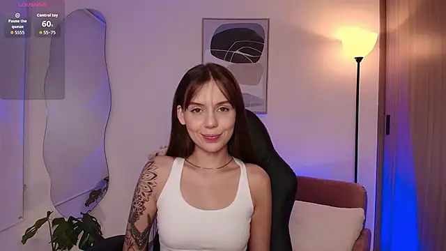 MirandaShaw online show from December 22, 12:40 am