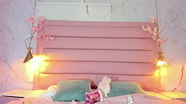 Lezy  online show from October 16, 7:37 pm