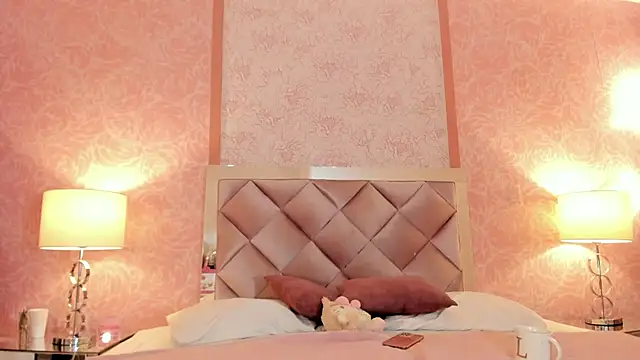 Lezy  online show from November 19, 7:36 pm