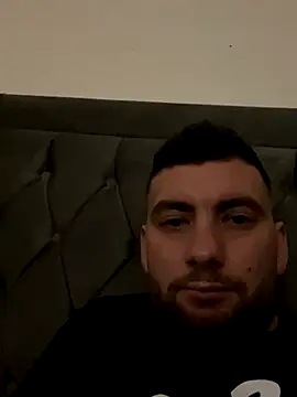 Snapshot of balamuc97 chatting on December 3, 8:29 pm balamuc97 online show from December 3, 8:29 pm