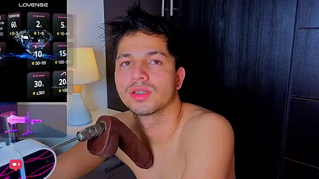Issac james  online show from May 31, 4:42 am