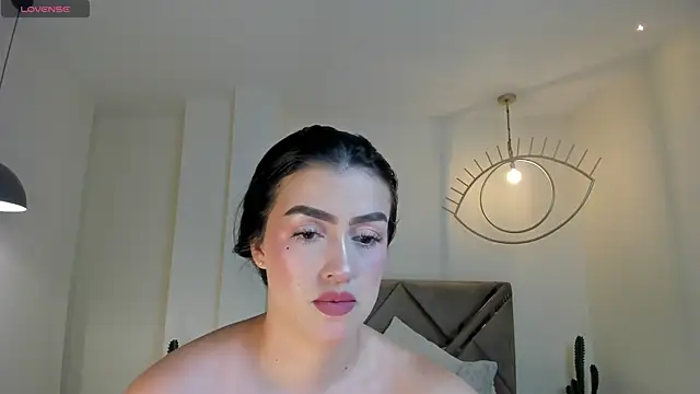 PaulinaSantos  online show from March 11, 8:04 pm