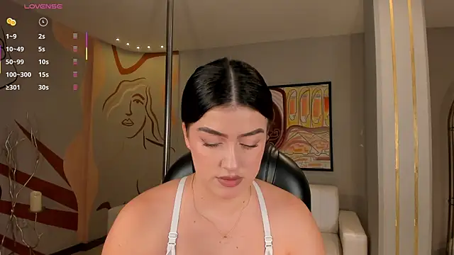 PaulinaSantos  online show from July 9, 7:51 pm