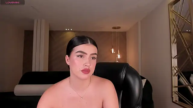 PaulinaSantos  online show from July 16, 8:04 pm