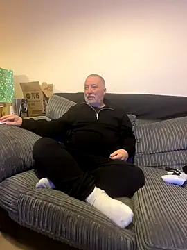 LondonTeffy online show from October 23, 8:40 pm