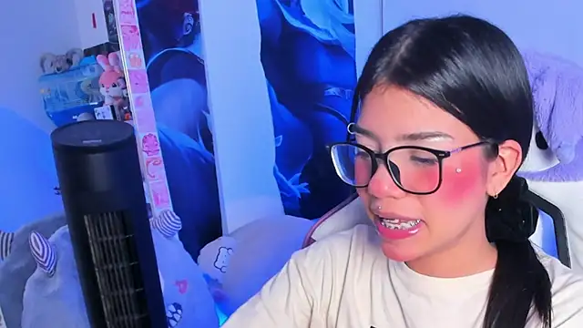 cutestephuwu online show from February 10, 4:41 am