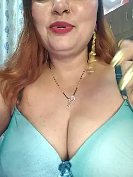Snapshot of Dianaa9 chatting on April 29, 5:17 pm Dianaa9 online show from April 29, 5:17 pm