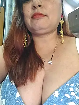 Snapshot of Dianaa9 chatting on May 5, 6:38 pm Dianaa9 online show from May 5, 6:38 pm