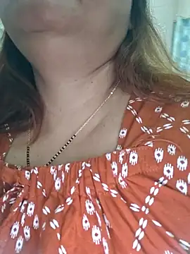 Snapshot of Dianaa9 chatting on May 6, 9:58 am Dianaa9 online show from May 6, 9:58 am