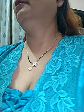 Snapshot of Dianaa9 chatting on May 7, 3:06 pm Dianaa9 online show from May 7, 3:06 pm