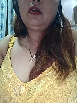 Snapshot of Dianaa9 chatting on May 15, 8:27 pm Dianaa9 online show from May 15, 8:27 pm